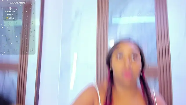 Snapshot of HannyMansonh chatting on 10/11/25, 03:28 HannyMansonh online show from 10/11/25, 03:28