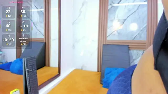 Snapshot of HannyMansonh chatting on 10/24/25, 03:58 HannyMansonh online show from 10/24/25, 03:58