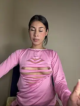 Snapshot of alia_bashar chatting on 12/11/24, 04:07 alia bashar online show from 12/11/24, 04:07