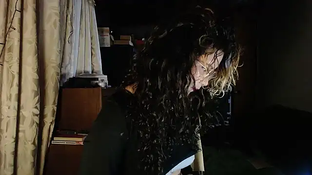 Snapshot of Hathorlove chatting on 11/10/25, 11:04 Hathorlove online show from 11/10/25, 11:04