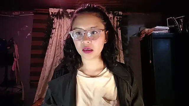 Snapshot of Hathorlove chatting on 02/02/26, 12:53 Hathorlove online show from 02/02/26, 12:53