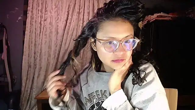 Snapshot of Hathorlove chatting on 02/24/26, 06:44 Hathorlove online show from 02/24/26, 06:44