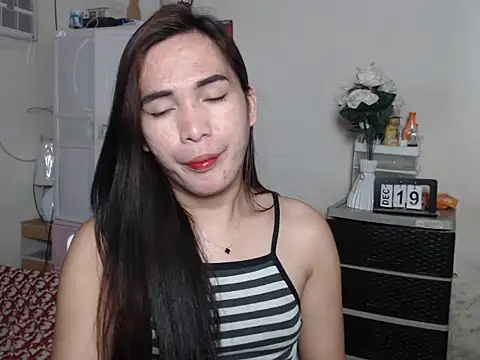 Msyensmith online show from 12/19/25, 05:36