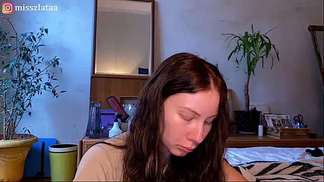 Snapshot of elfess chatting on 11/05/25, 09:53 elfess online show from 11/05/25, 09:53