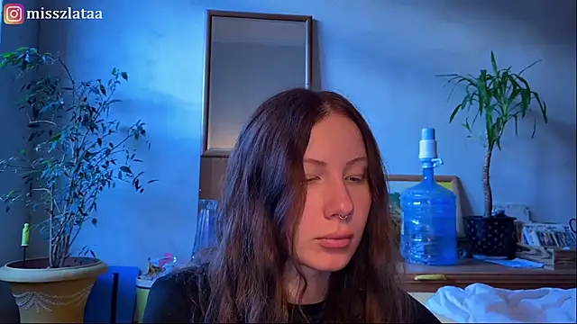 Snapshot of elfess chatting on 11/15/25, 11:40 elfess online show from 11/15/25, 11:40