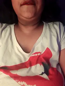 Snapshot of sassy_horny chatting on 03/13/25, 01:32 sassy horny online show from 03/13/25, 01:32