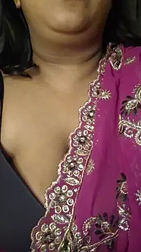 Snapshot of sassy_horny chatting on 10/07/25, 10:18 sassy horny online show from 10/07/25, 10:18