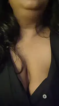 Snapshot of sassy_horny chatting on 10/17/25, 11:29 sassy horny online show from 10/17/25, 11:29