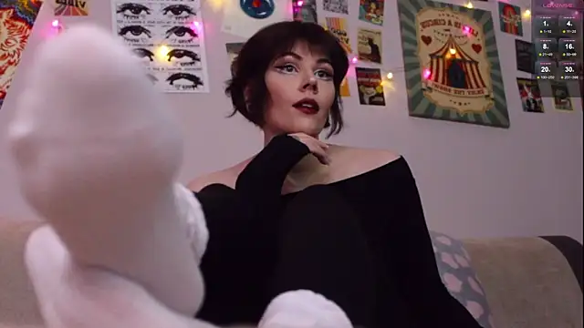 Luna Blake online show from 04/15/26, 03:52