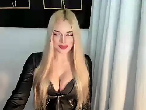 Snapshot of hotstellacumxxx chatting on 10/11/25, 08:51 hotstellacumxxx online show from 10/11/25, 08:51