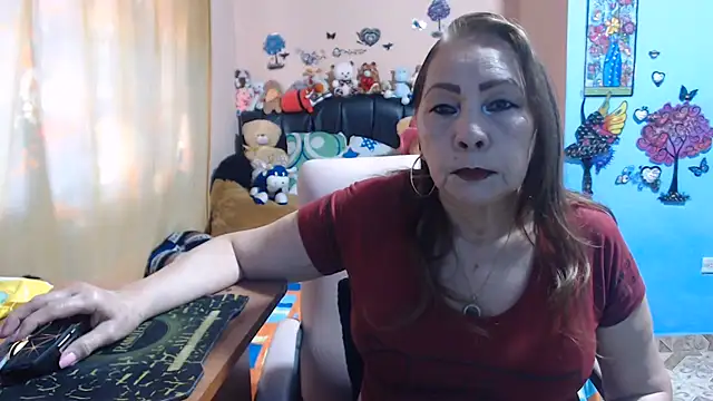 Snapshot of milfeddy_ chatting on 06/18/26, 06:56 milfeddy online show from 06/18/26, 06:56