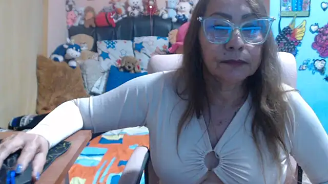 Snapshot of milfeddy_ chatting on 07/06/26, 12:29 milfeddy online show from 07/06/26, 12:29