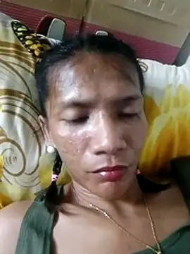 SofiaLibreTs online show from 10/28/25, 03:54