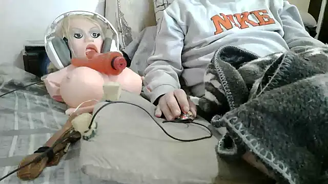 Snapshot of messi_syssy chatting on 07/12/26, 03:14 messi syssy online show from 07/12/26, 03:14
