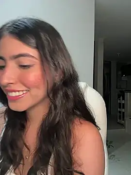 Snapshot of Gaby_zahir_ chatting on 12/05/24, 12:41 Gaby zahir online show from 12/05/24, 12:41