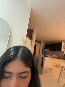 Snapshot of Gaby_zahir_ chatting on 02/06/25, 10:04 Gaby zahir online show from 02/06/25, 10:04