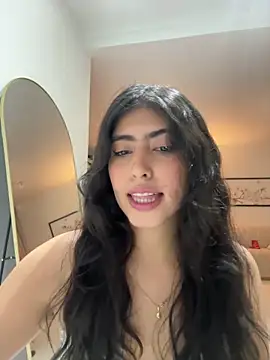 Snapshot of Gaby_zahir_ chatting on 02/06/25, 01:10 Gaby zahir online show from 02/06/25, 01:10