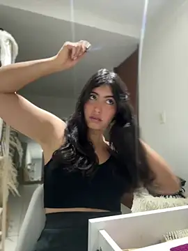 Snapshot of Gaby_zahir_ chatting on 03/17/25, 09:33 Gaby zahir online show from 03/17/25, 09:33