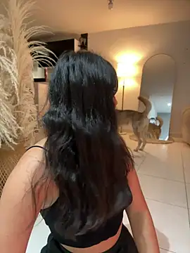 Snapshot of Gaby_zahir_ chatting on 03/17/25, 12:35 Gaby zahir online show from 03/17/25, 12:35