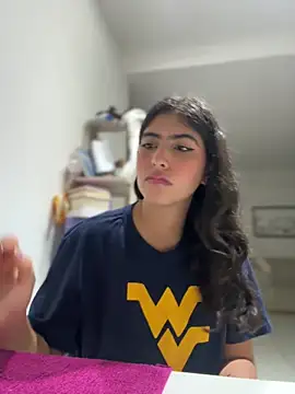 Snapshot of Gaby_zahir_ chatting on 03/20/25, 09:37 Gaby zahir online show from 03/20/25, 09:37