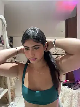 Snapshot of Gaby_zahir_ chatting on 03/21/25, 02:07 Gaby zahir online show from 03/21/25, 02:07