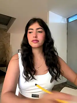 Snapshot of Gaby_zahir_ chatting on 09/09/25, 10:15 Gaby zahir online show from 09/09/25, 10:15