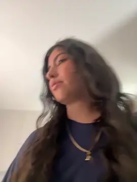 Snapshot of Gaby_zahir_ chatting on 09/17/25, 10:39 Gaby zahir online show from 09/17/25, 10:39