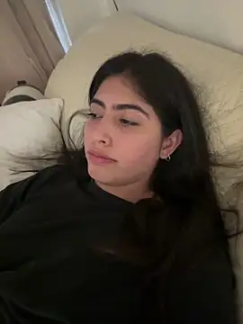 Snapshot of Gaby_zahir_ chatting on 10/12/25, 04:06 Gaby zahir online show from 10/12/25, 04:06