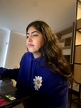 Snapshot of Gaby_zahir_ chatting on 10/22/25, 12:38 Gaby zahir online show from 10/22/25, 12:38