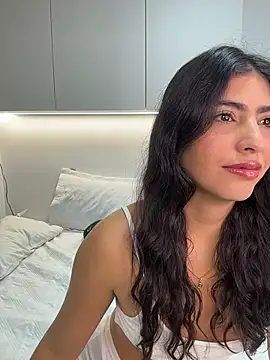 Snapshot of Gaby_zahir_ chatting on 11/12/25, 09:53 Gaby zahir online show from 11/12/25, 09:53