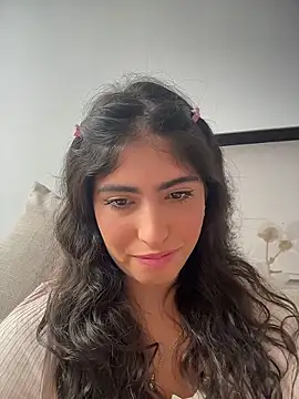 Gaby zahir  online show from 01/12/26, 02:33