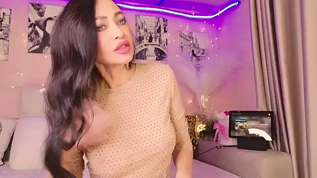 NaomiBlack35 online show from 12/19/25, 07:32