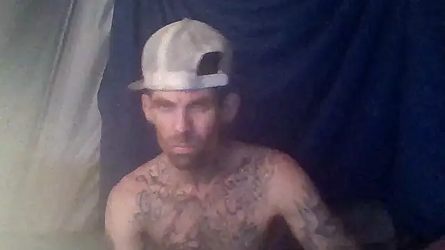 Snapshot of prettyboytatted69 chatting on 03/26/26, 06:41 prettyboytatted69 online show from 03/26/26, 06:41