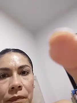 JennyRouse01 online show from 12/17/25, 12:27