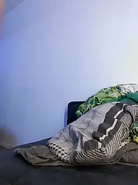 Snapshot of kgltintan chatting on 12/15/24, 02:19 kgltintan online show from 12/15/24, 02:19