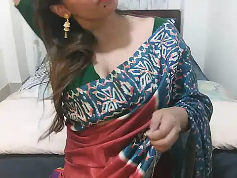 Snapshot of cutebengaligirl chatting on 12/17/25, 11:55 cutebengaligirl online show from 12/17/25, 11:55