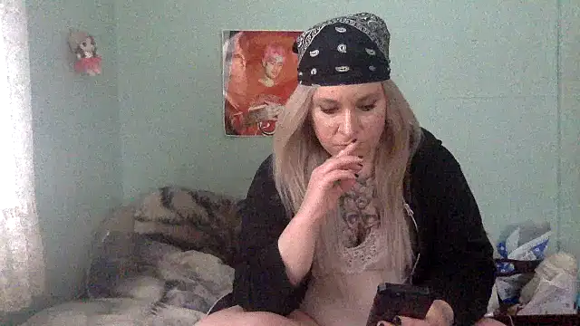 Snapshot of alexabunni chatting on 03/27/26, 03:12 alexabunni online show from 03/27/26, 03:12