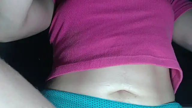 Snapshot of candylove05 chatting on 10/31/25, 02:40 candylove05 online show from 10/31/25, 02:40