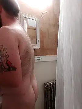 Snapshot of TaylorBlaze chatting on 10/02/25, 08:21 TaylorBlaze online show from 10/02/25, 08:21