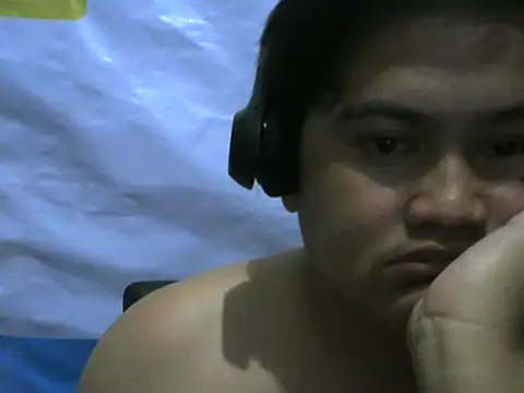 Yummy Tommy21 online show from 09/29/25, 07:08