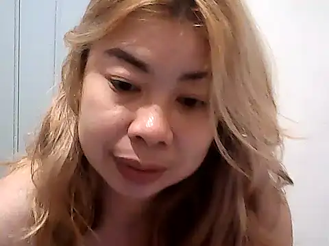 Snapshot of Totally_Naked69 chatting on 01/13/25, 12:41 Totally Naked69 online show from 01/13/25, 12:41
