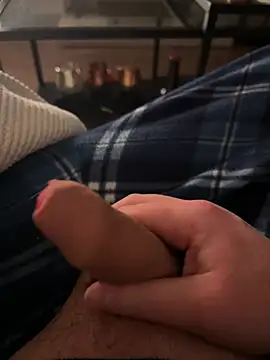 TheChattyOne online show from 03/16/25, 04:20