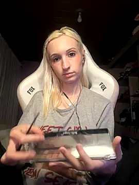 bunnydark00 online show from 11/09/25, 02:10