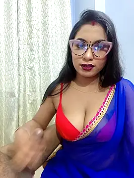 Queen Dolly online show from 03/21/26, 05:05