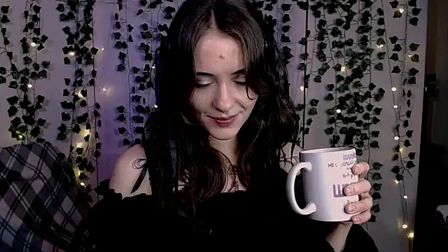 Snapshot of risha_laas chatting on 04/19/26, 08:11 risha laas online show from 04/19/26, 08:11