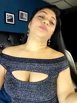 Snapshot of Lashmy111 chatting on 01/18/25, 09:13 Lashmy111 online show from 01/18/25, 09:13