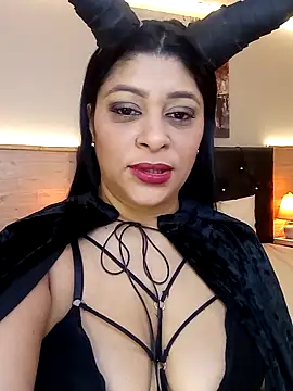 Snapshot of Lashmy111 chatting on 10/31/25, 03:40 Lashmy111 online show from 10/31/25, 03:40