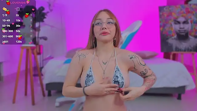 Snapshot of LITTLE-VIVI chatting on 11/14/25, 03:38 LITTLE-VIVI online show from 11/14/25, 03:38