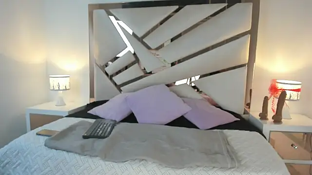 Naughty  Mom online show from 12/29/24, 07:06