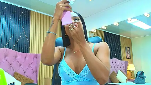 Snapshot of BARBIE_BROWNN chatting on 06/12/26, 01:54 BARBIE BROWNN online show from 06/12/26, 01:54